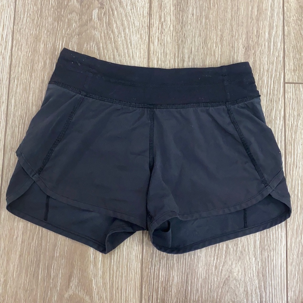 Black Ivivvia Shorts